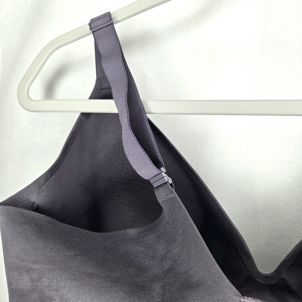 Victoria's Secret Lined, Semi Demi Bra. Gray. 38D - Picture 7 of 13